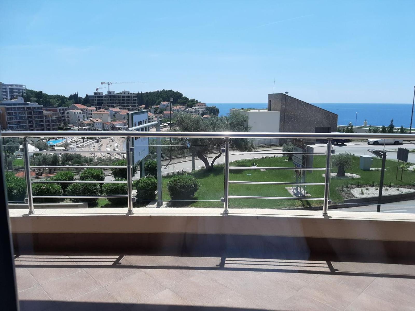 Apartments Rino Lux Ilha Sveti Stefan Quarto foto