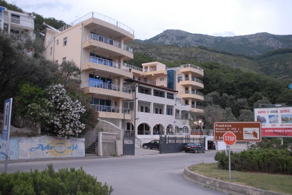 Apartments Rino Lux Ilha Sveti Stefan Exterior foto